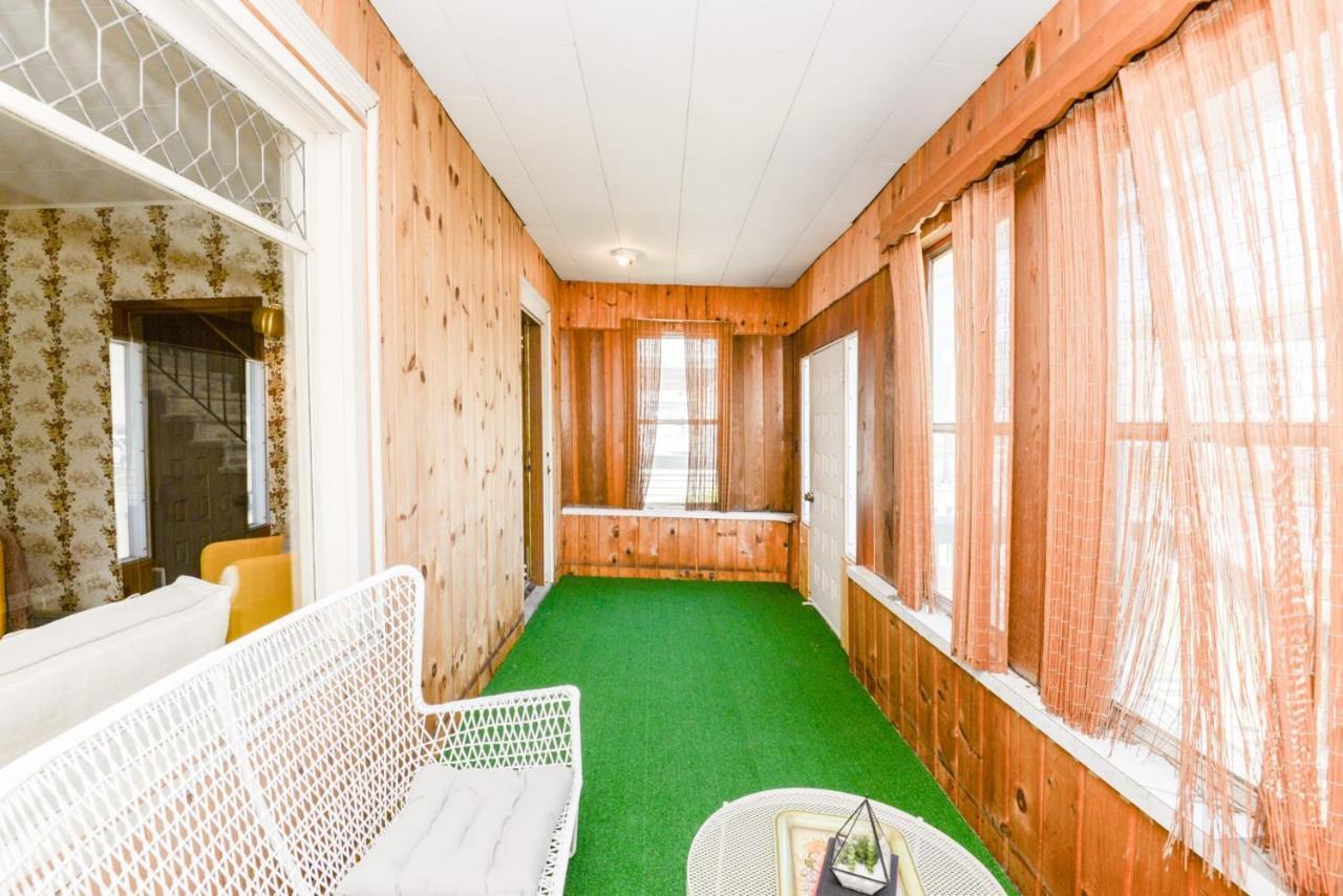 Unique Two Story With A Vintage Flare Villa Fargo Luaran gambar